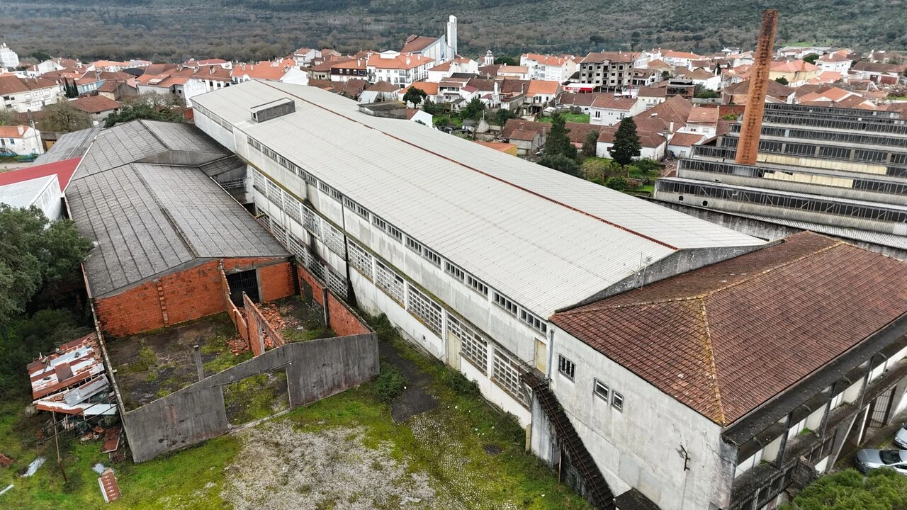 Armazém para Venda em Mira de Aire Foto 8