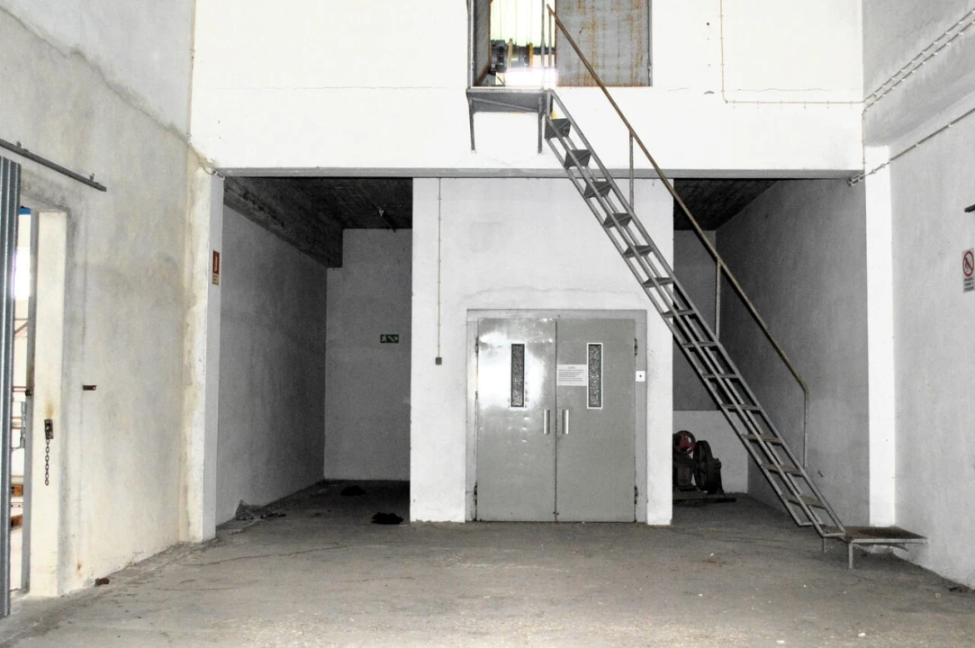 Armazém para Venda em Mira de Aire Foto 21