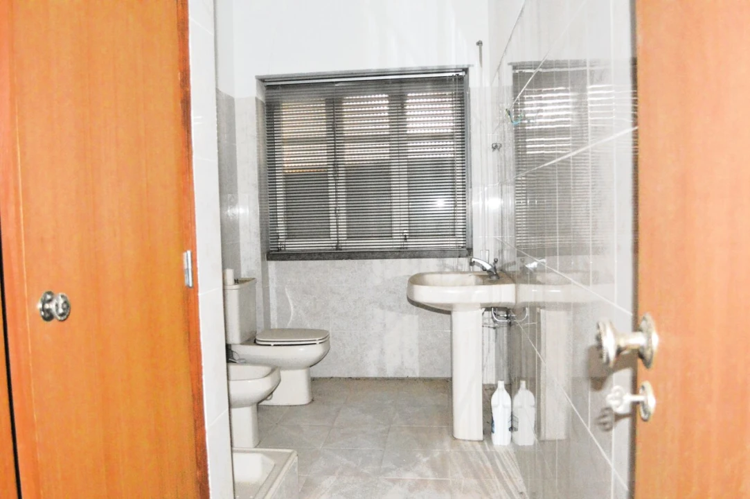 Armazém para Venda em Mira de Aire Foto 33