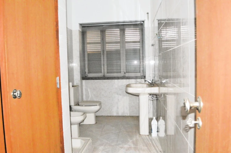 Armazém para Venda em Mira de Aire Foto 33