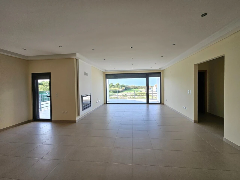 Moradia T4 para Venda em Silveira Foto 5