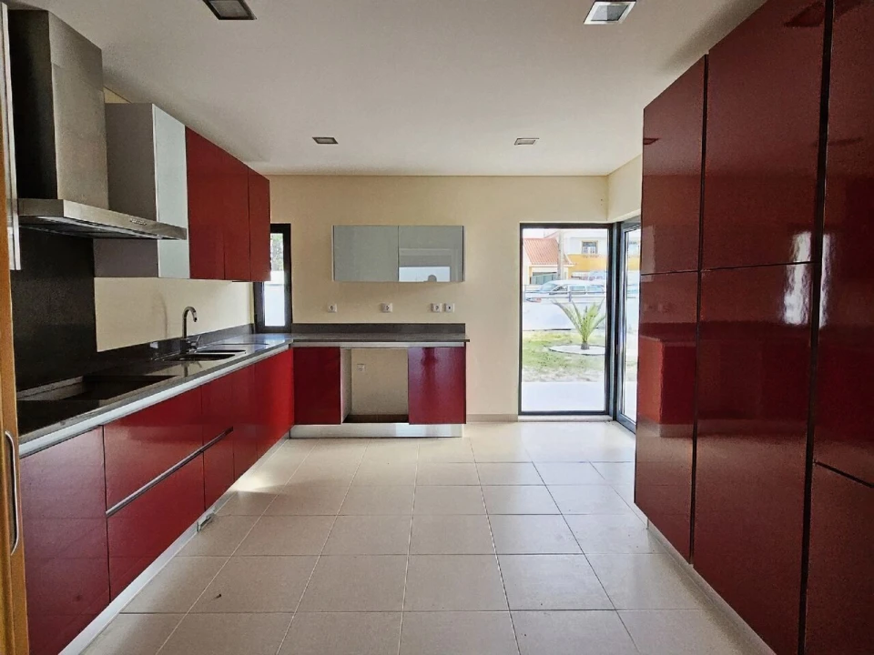 Moradia T4 para Venda em Silveira Foto 9