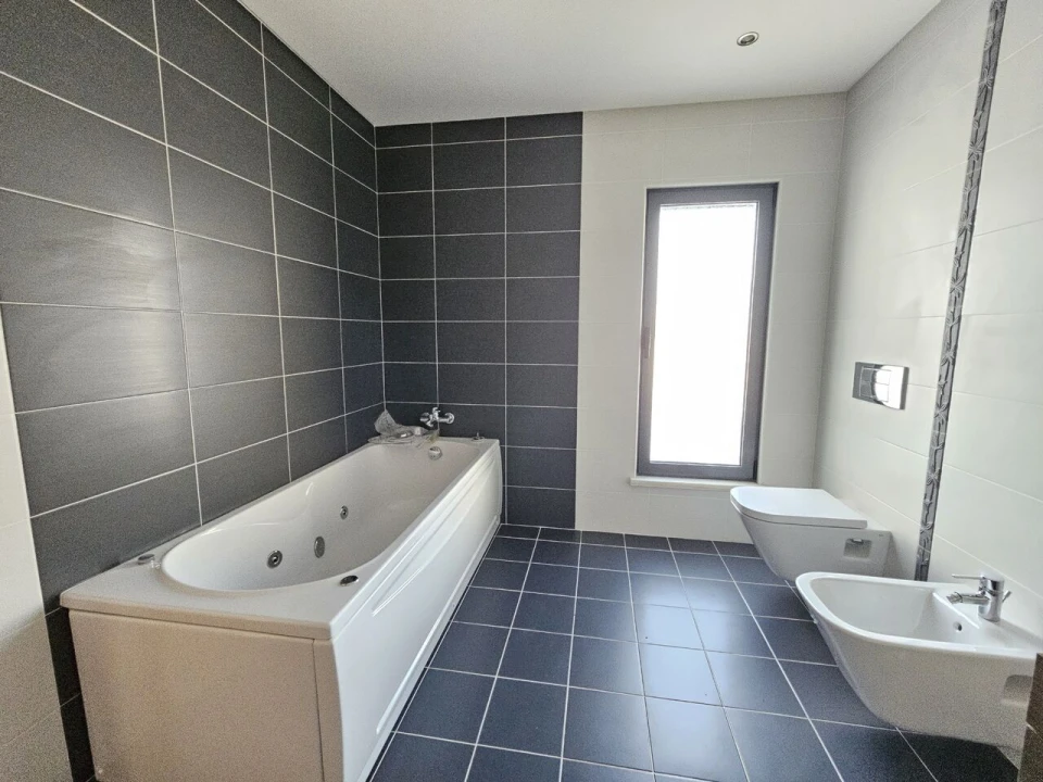 Moradia T4 para Venda em Silveira Foto 21