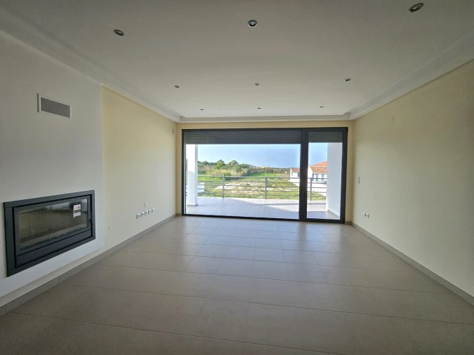 Moradia T4 para Venda em Silveira Foto 6