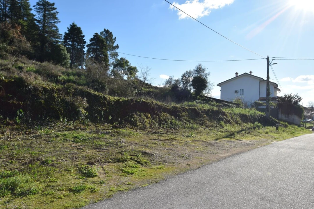 Terreno para Venda em Assafarge e Antanhol Foto 1