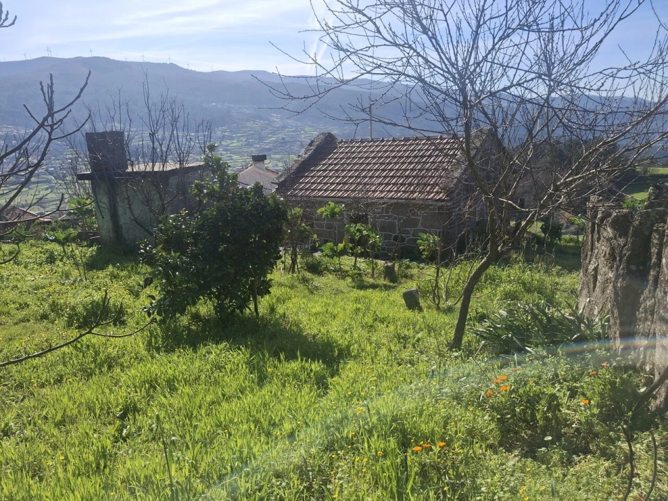 Moradia T2 para Venda em Riba de Mouro Foto 5