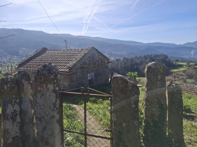 Moradia T2 para Venda em Riba de Mouro Foto 3