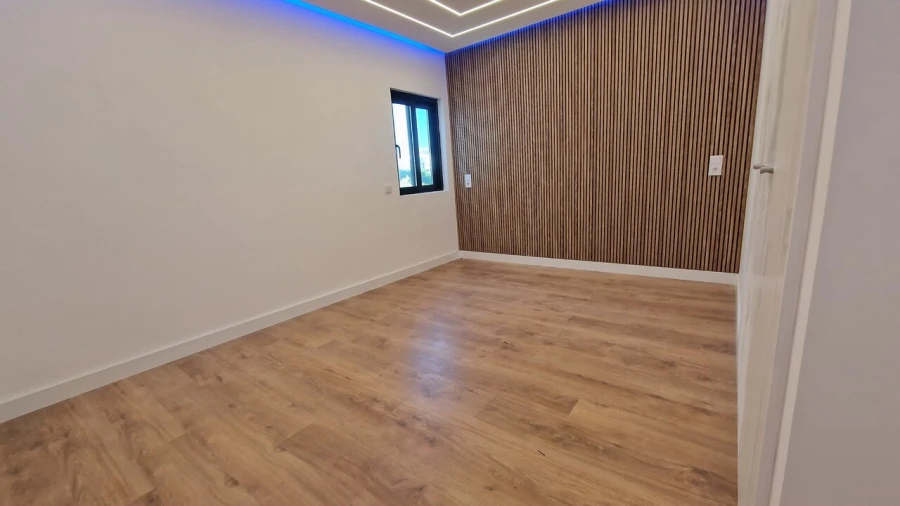 Apartamento T2 para Venda em Quarteira Foto 4