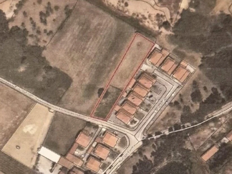 Terreno para Venda em Calvaria de Cima Foto 7