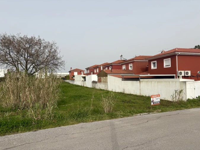 Terreno para Venda em Calvaria de Cima Foto 4