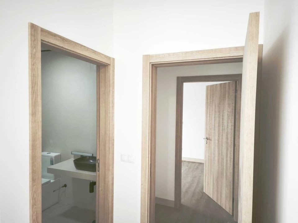 Moradia T3 para Venda em Encarnação Foto 20