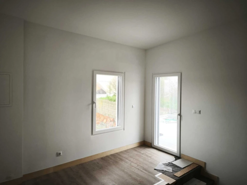 Moradia T3 para Venda em Encarnação Foto 25