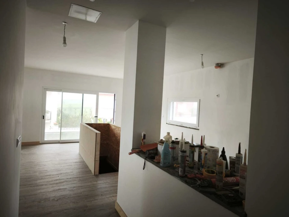 Moradia T3 para Venda em Encarnação Foto 32