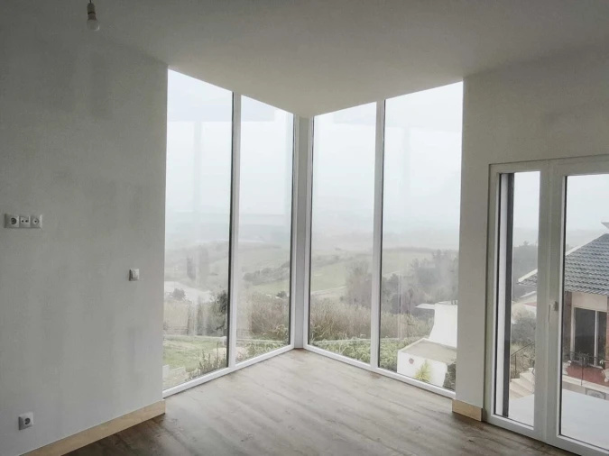 Moradia T3 para Venda em Encarnação Foto 8