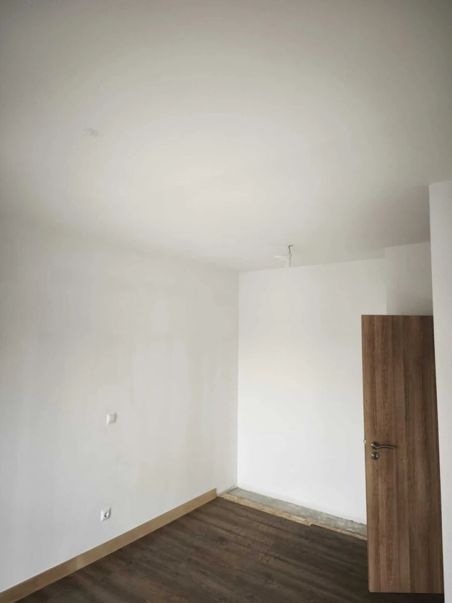 Moradia T3 para Venda em Encarnação Foto 18