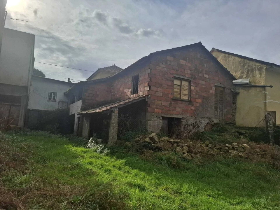 Moradia T2 para Venda em Bela Foto 1