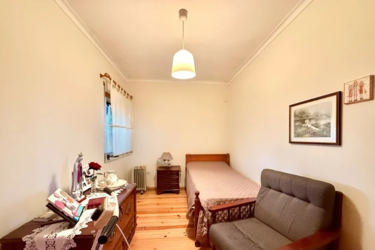 Moradia T3 para Venda em Golegã Foto 11