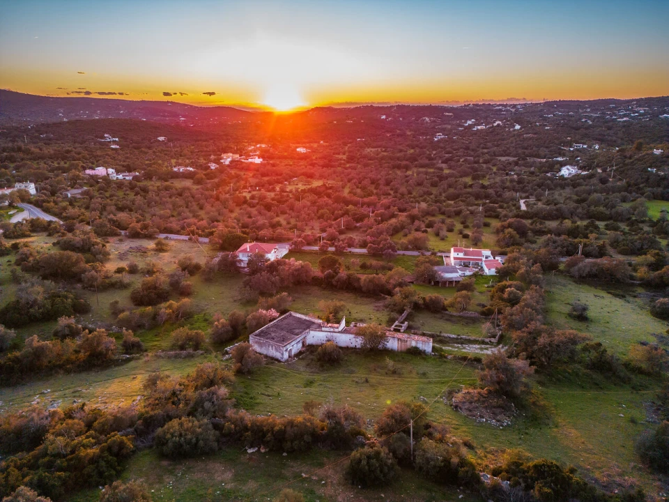 Terreno para Venda em Santa Barbara de Nexe Foto 16