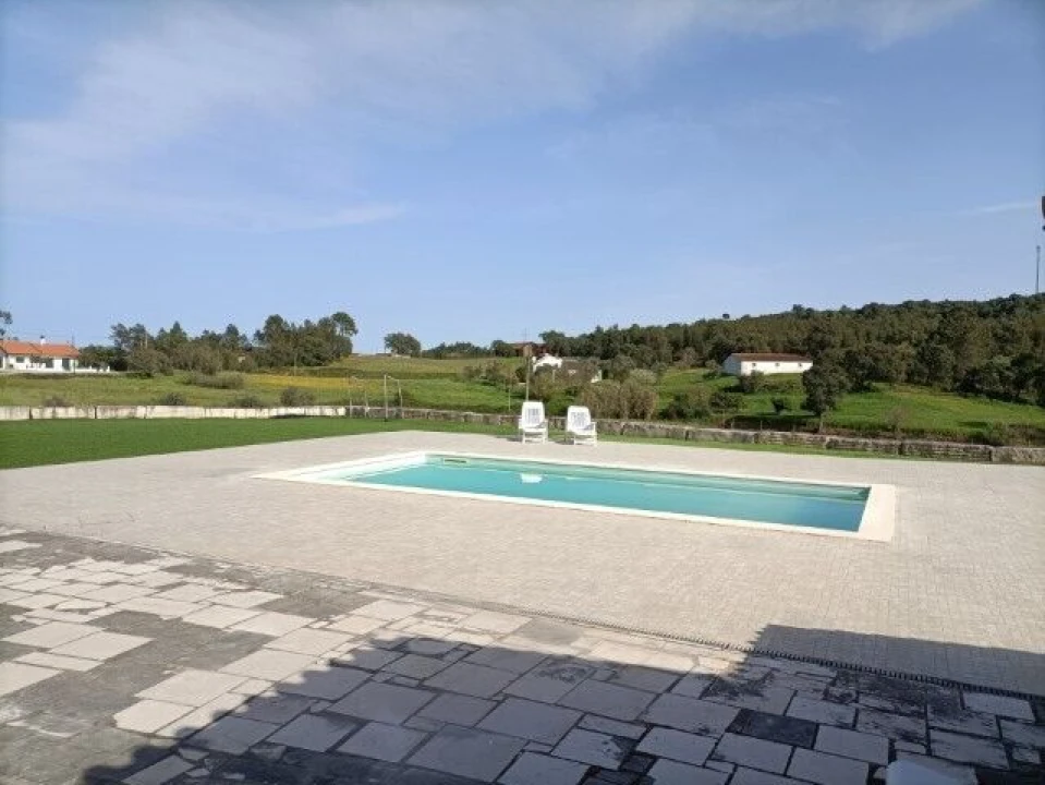 Moradia T6 para Venda em Alcanede Foto 4