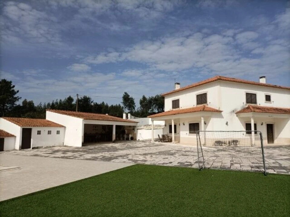 Moradia T6 para Venda em Alcanede Foto 6