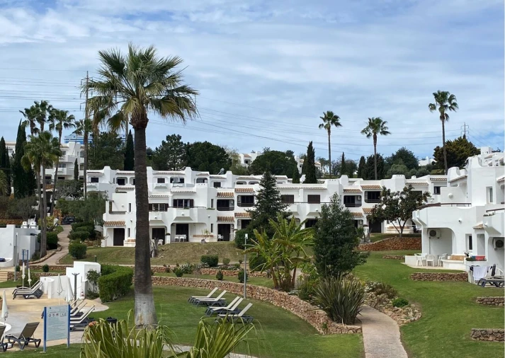 Apartamento T1 para Venda em Albufeira e Olhos de Água Foto 5