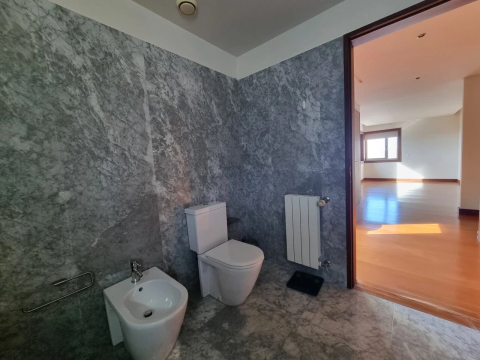 Apartamento T4 para Venda em Gondomar (São Cosme), Valbom e Jovim Foto 36