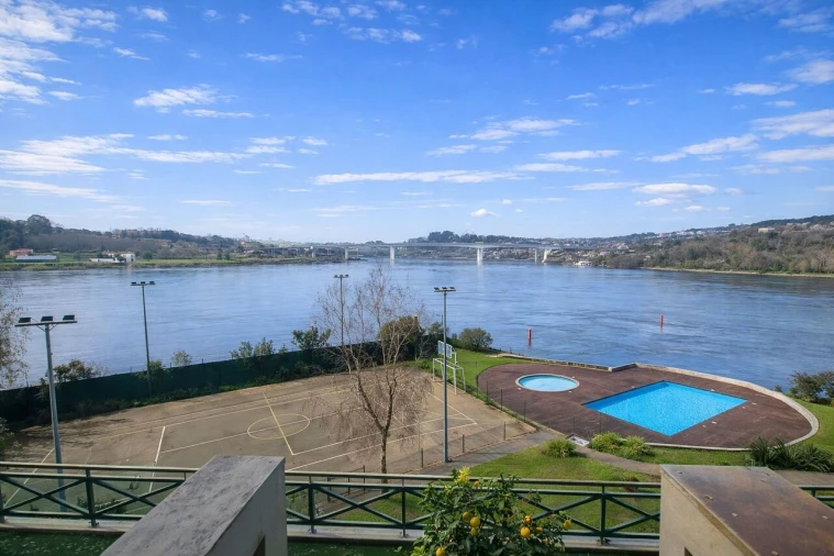 Apartamento T4 para Venda em Gondomar (São Cosme), Valbom e Jovim Foto 13
