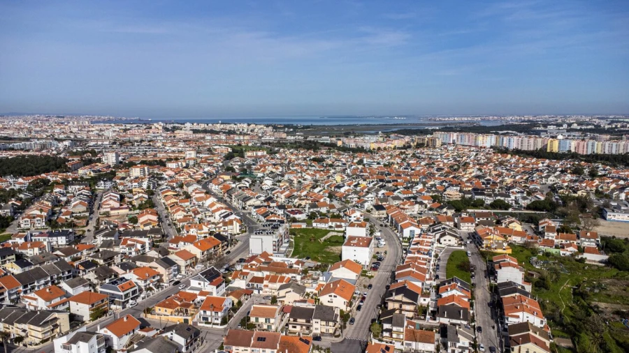 Apartamento T3 para Venda em Corroios Foto 25