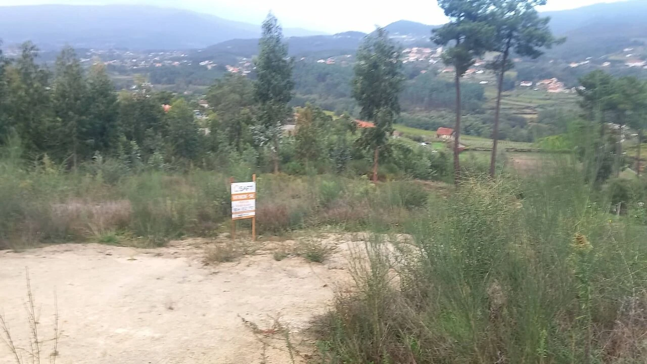 Terreno para Venda em Merufe Foto 1
