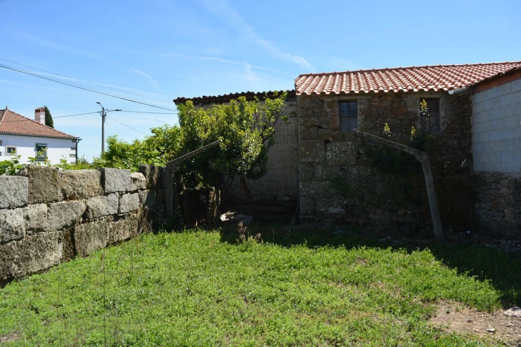 Moradia T4 para Venda em Bemposta Foto 36