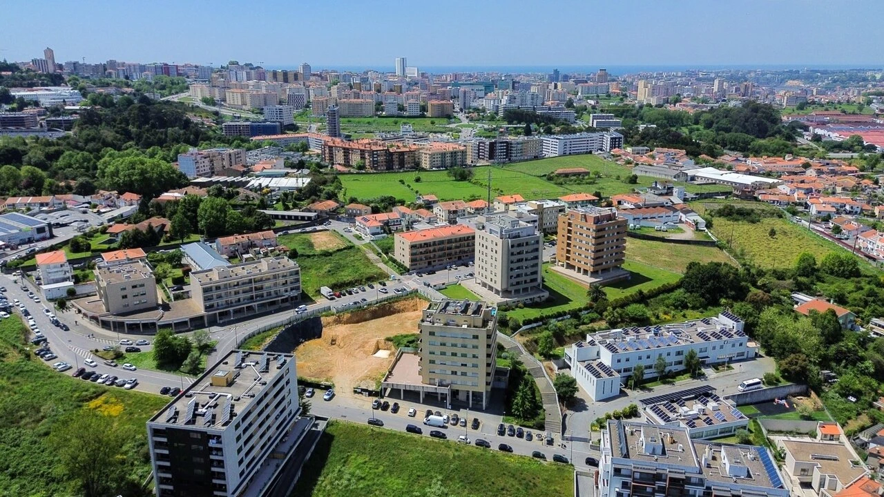 Apartamento T2 para Venda em Oliveira do Douro Foto 1