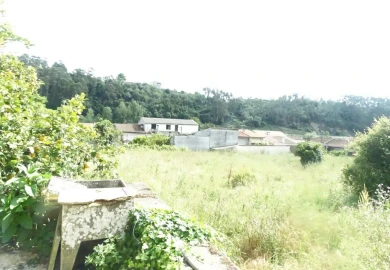 Moradia T6 para Venda em Souselas e Botão