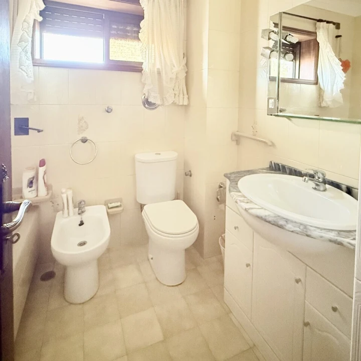 Moradia T6 para Venda em Vilar de Pinheiro Foto 7