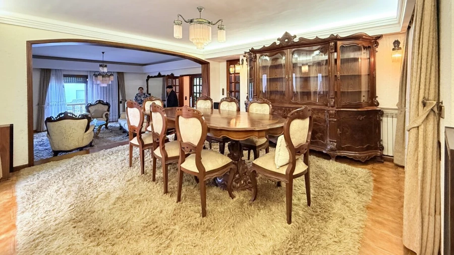 Moradia T6 para Venda em Vilar de Pinheiro Foto 4