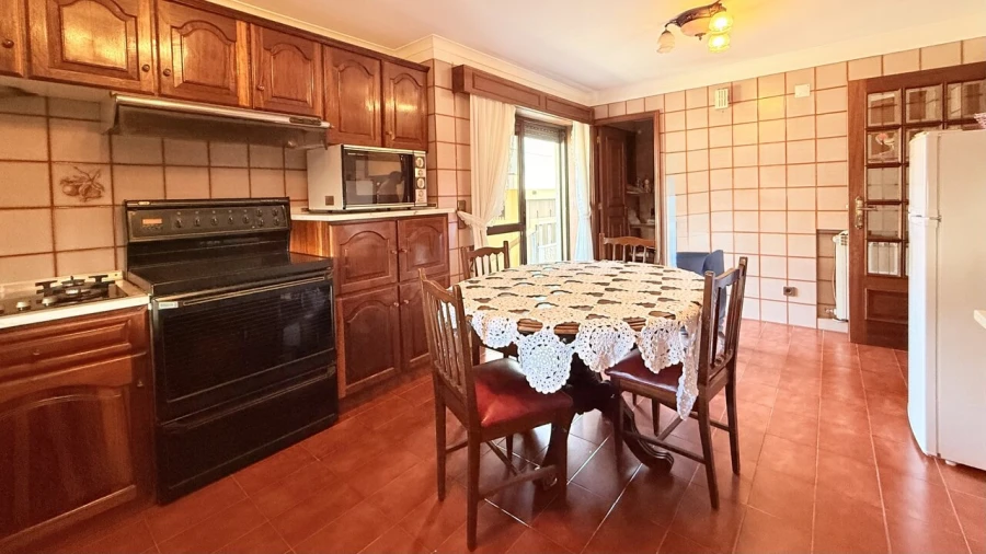 Moradia T6 para Venda em Vilar de Pinheiro Foto 14