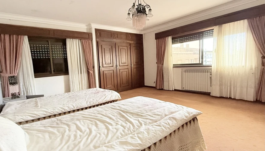 Moradia T6 para Venda em Vilar de Pinheiro Foto 9