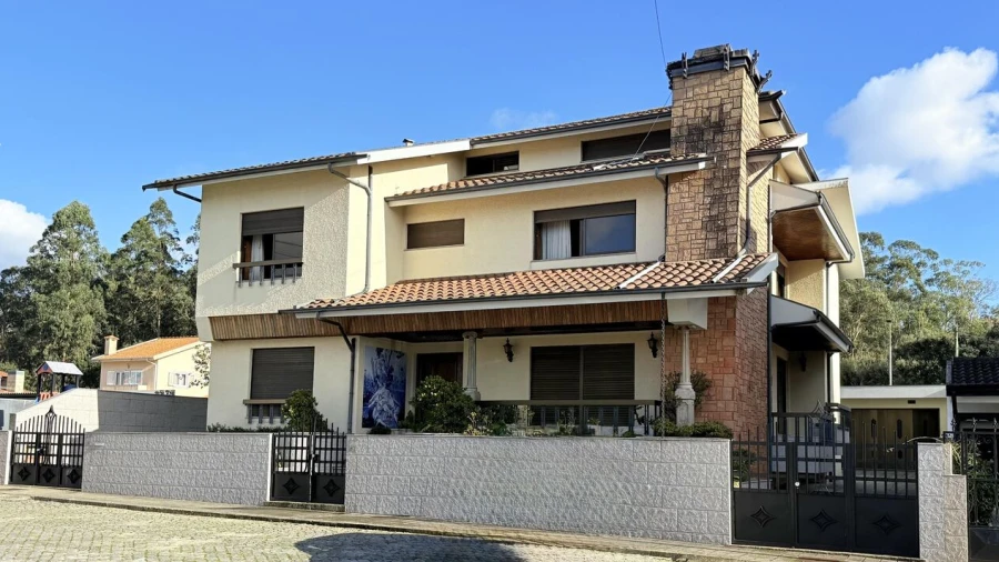 Moradia T6 para Venda em Aveleda