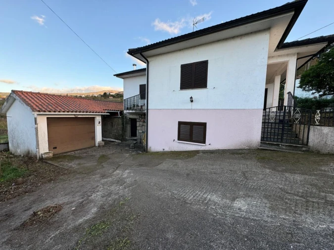 Moradia T3 para Venda em Paderne Foto 4