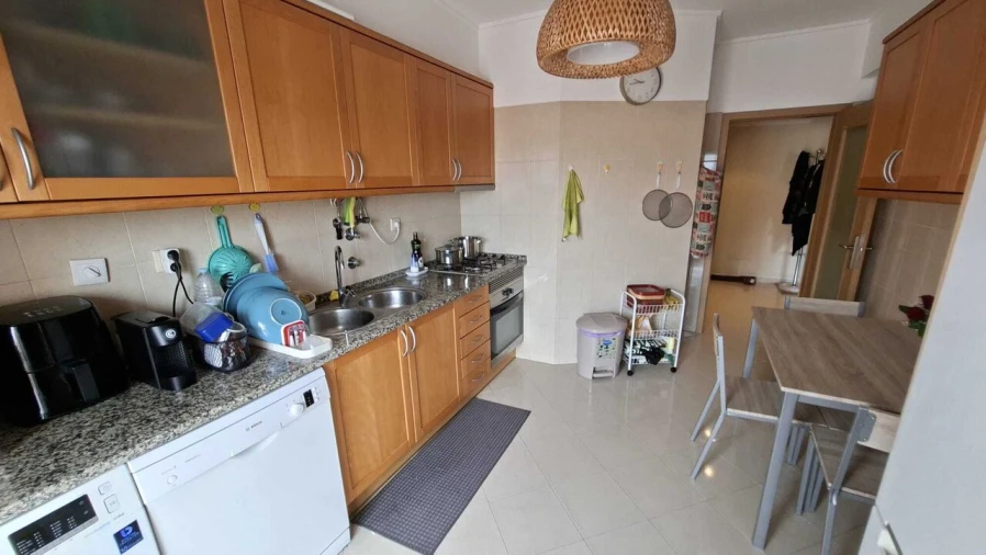 Apartamento T3 para Venda em Corroios Foto 24