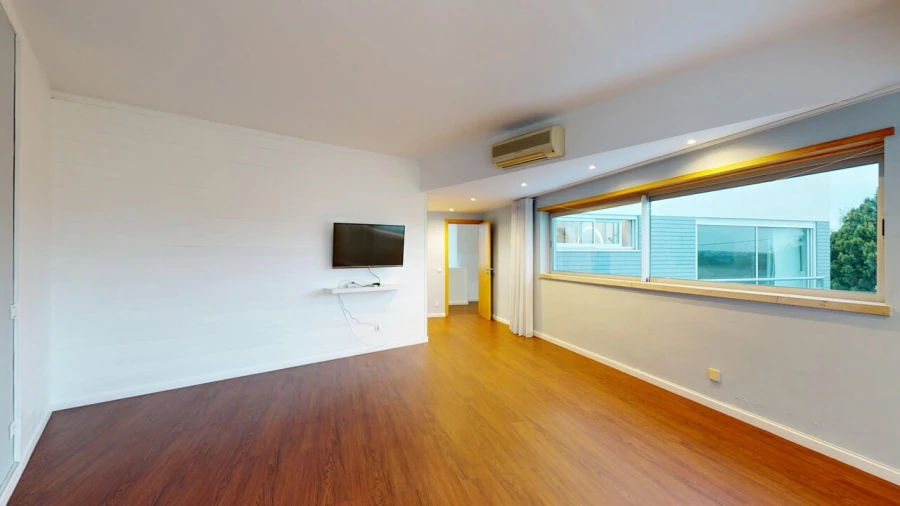 Moradia T5 para Venda em Alvor Foto 21