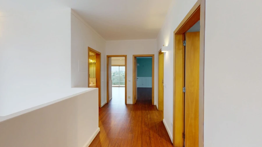 Moradia T5 para Venda em Alvor Foto 23