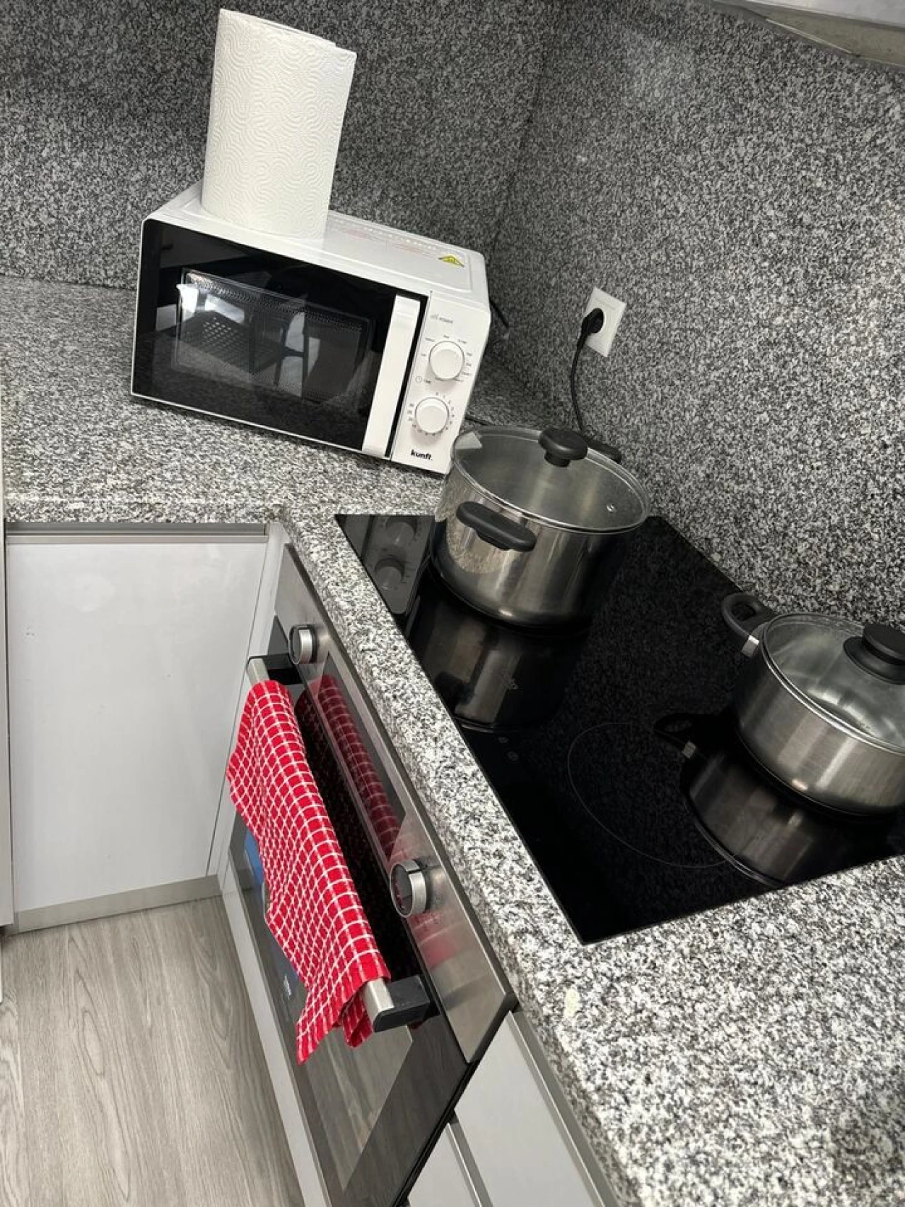 Apartamento T0 para Venda em Canas de Senhorim Foto 6