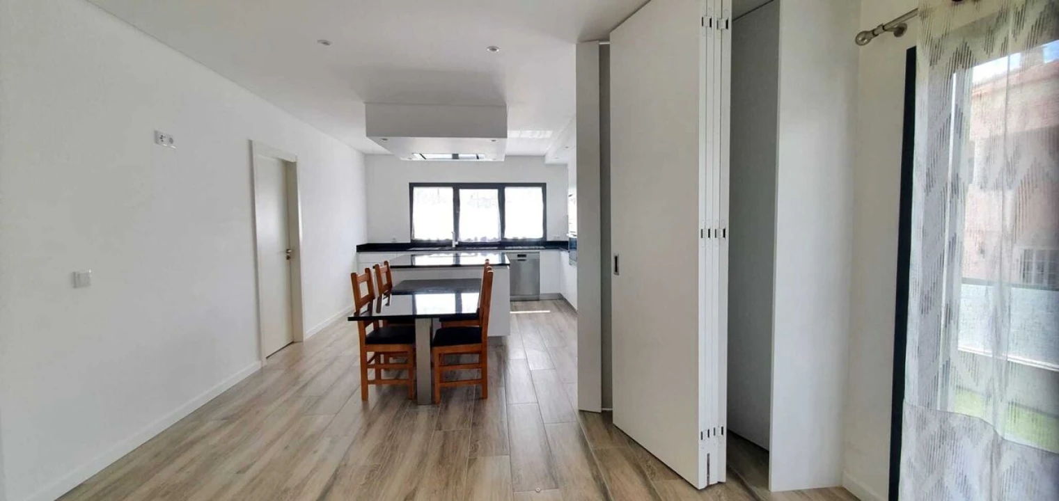 Moradia T4 para Venda em Marrazes e Barosa Foto 10