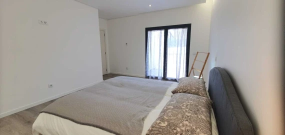 Moradia T4 para Venda em Marrazes e Barosa