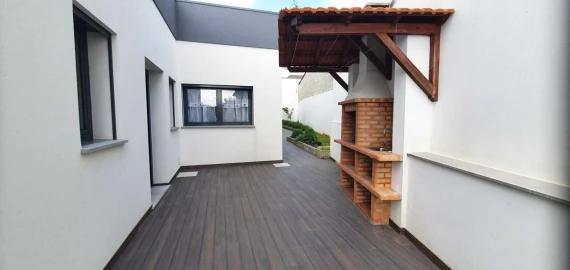 Moradia T4 para Venda em Marrazes e Barosa