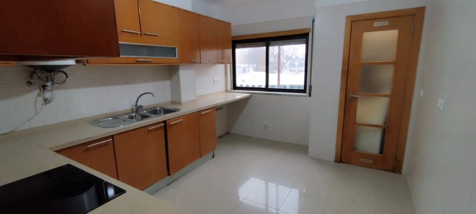 Apartamento T3 para Venda em Rio de Mouro Foto 3