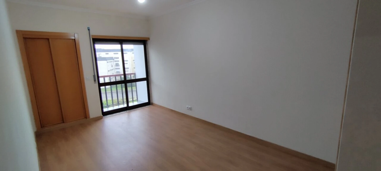 Apartamento T3 para Venda em Rio de Mouro Foto 9