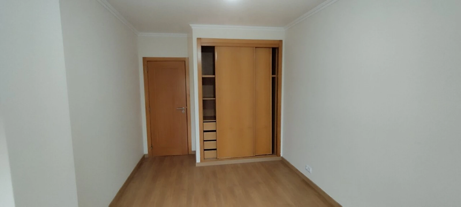 Apartamento T3 para Venda em Rio de Mouro Foto 19