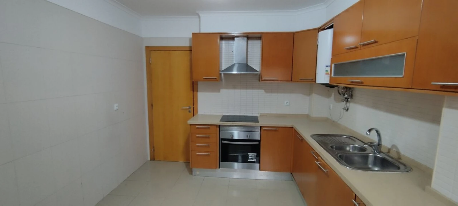 Apartamento T3 para Venda em Rio de Mouro Foto 23