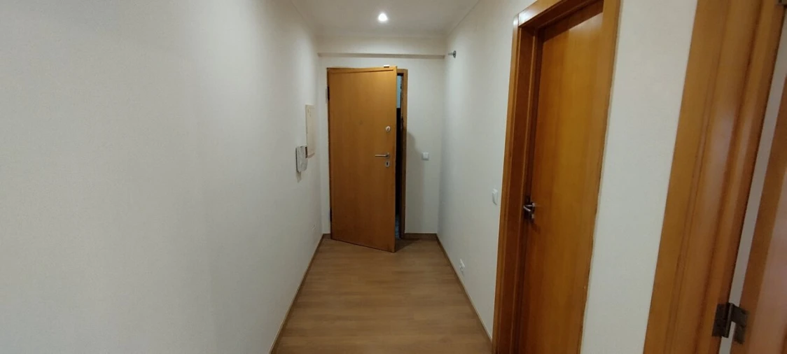 Apartamento T3 para Venda em Rio de Mouro Foto 21